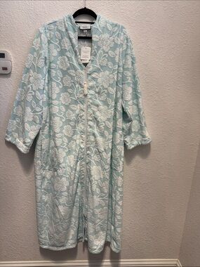 Charter Club Light Blue and White Floral Zip-Front Robe